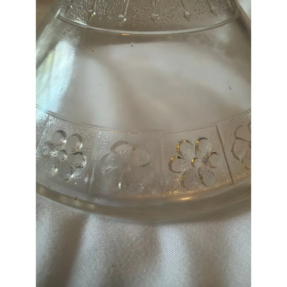 Vintage Clear Pressed Glass Covered Candy Dish Bonbon Bowl Clover Finial Lid